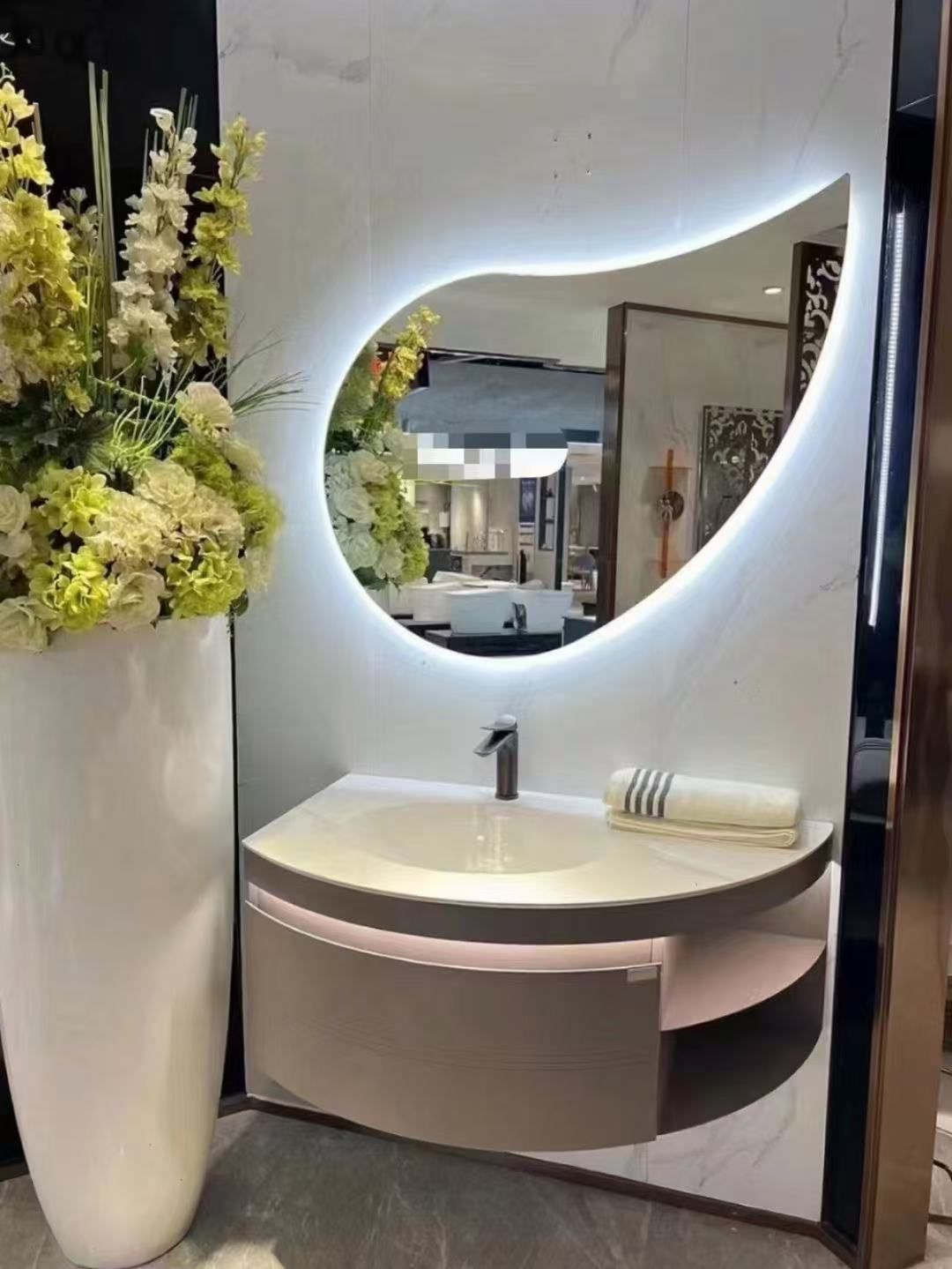 Elegant Frame Customized bathroom smart mirror with LED light hotel bathroom wall decoration LED Dingju bathroom mirror