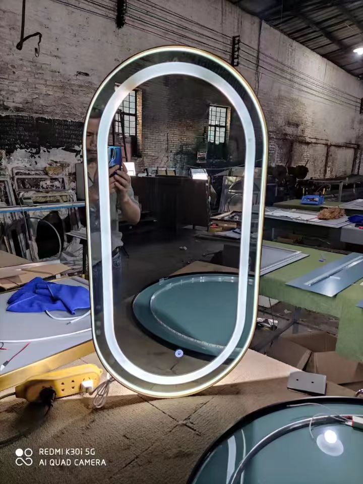 Decorative Mirror Mkae up Hair Salon Led Lighted Station  Furniture Wall Standing Mirror